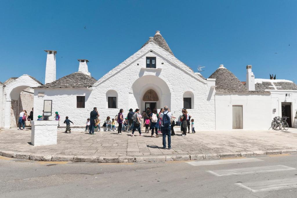 Il Rifugio Di Giada E Mattia Apartment Alberobello Luaran gambar